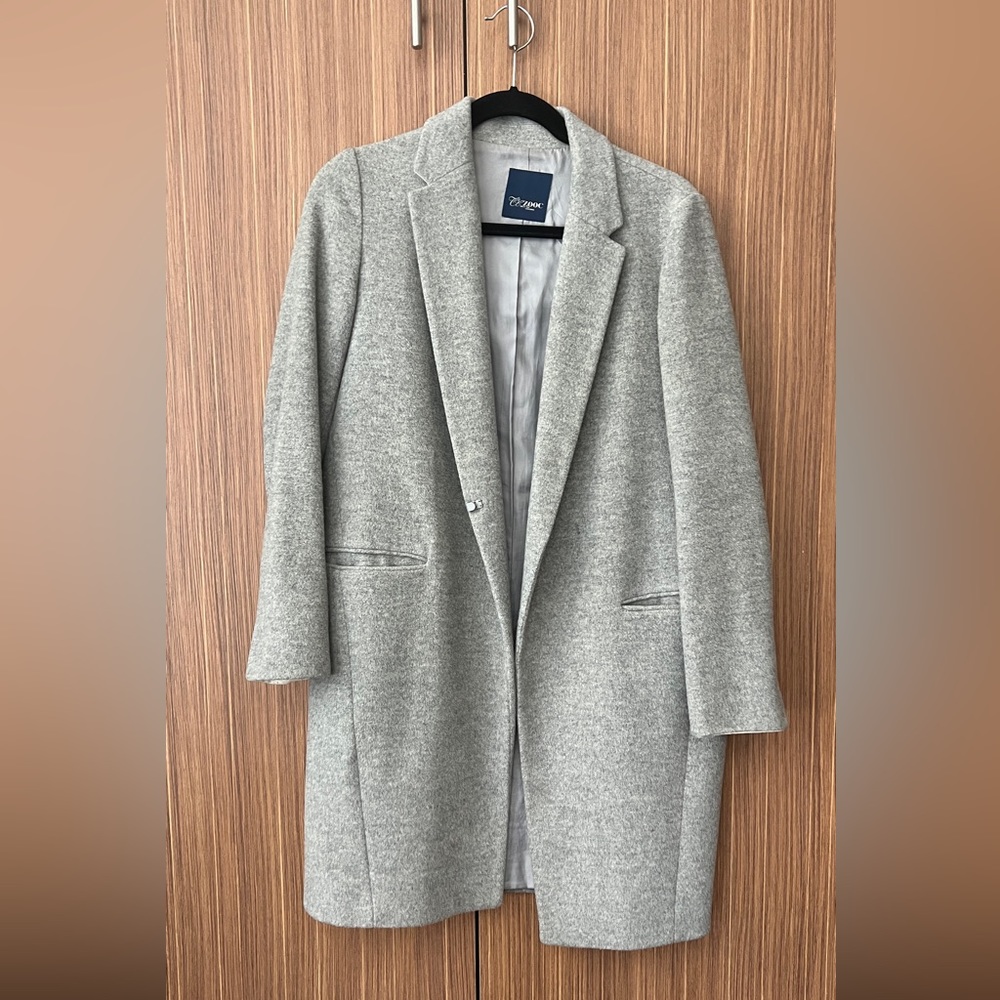 Grey coat